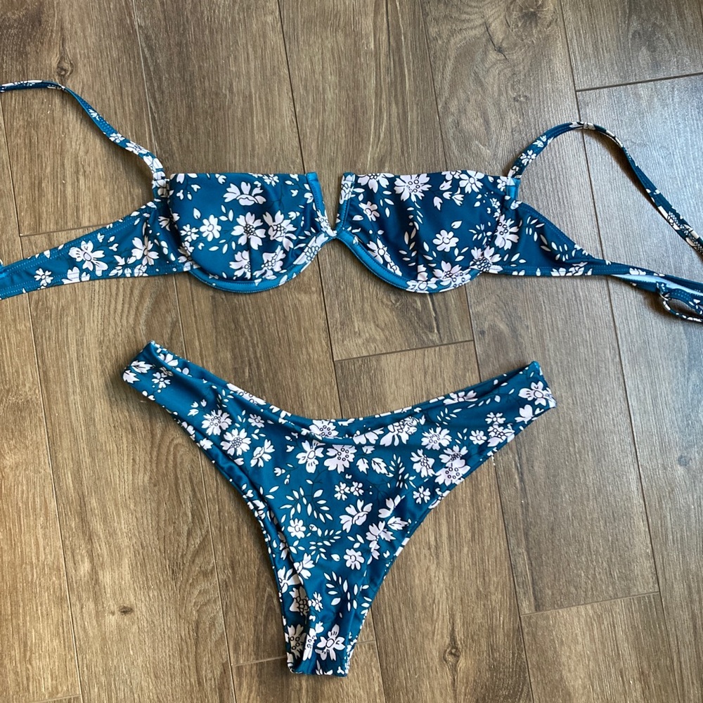 SHEIN Blue Floral Bikini— Size M